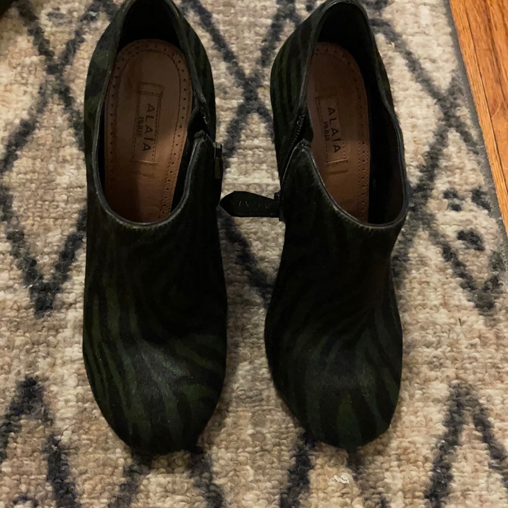 Newish ( bottom a little scuffed up)